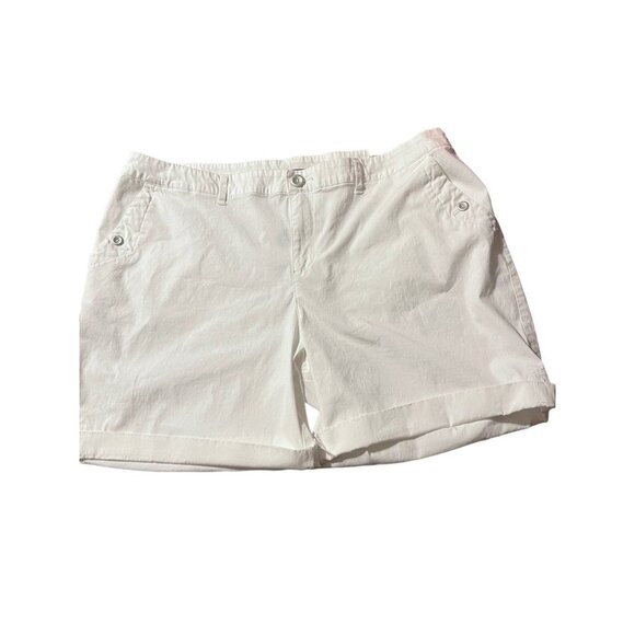 Lane Bryant womens plus casual white shorts size 22 NWT pockets - Picture 1 of 4